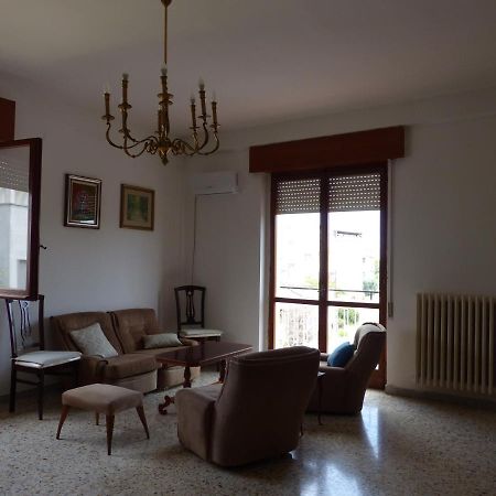 The Old Man And The Sea Apartamento Brindisi Exterior foto